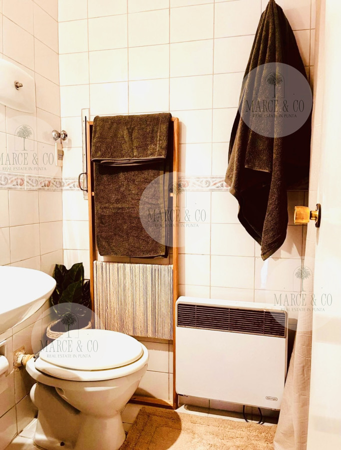 Apartamento ID.2336 - Apartamento de 2 Dormitorios en el corazón de la Península de Punta del Este