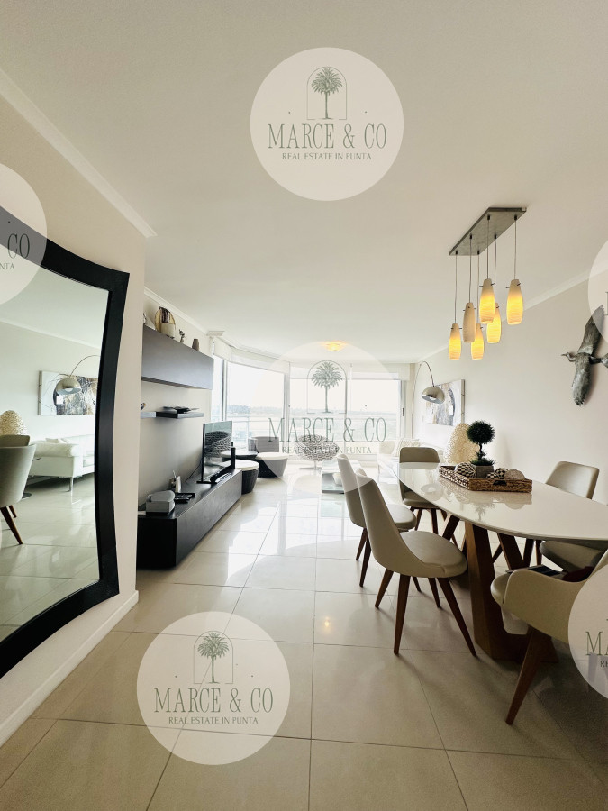 Apartamento ID.2321 - Apartamento de 3 Dormitorios en Venta, Ocean Drive Punta del Este