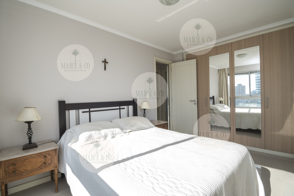 Apartamento ID.2126 - Oportunidad en Venta! Apartamento de 2 Dormitorios en Ocean Drive, Punta del Este