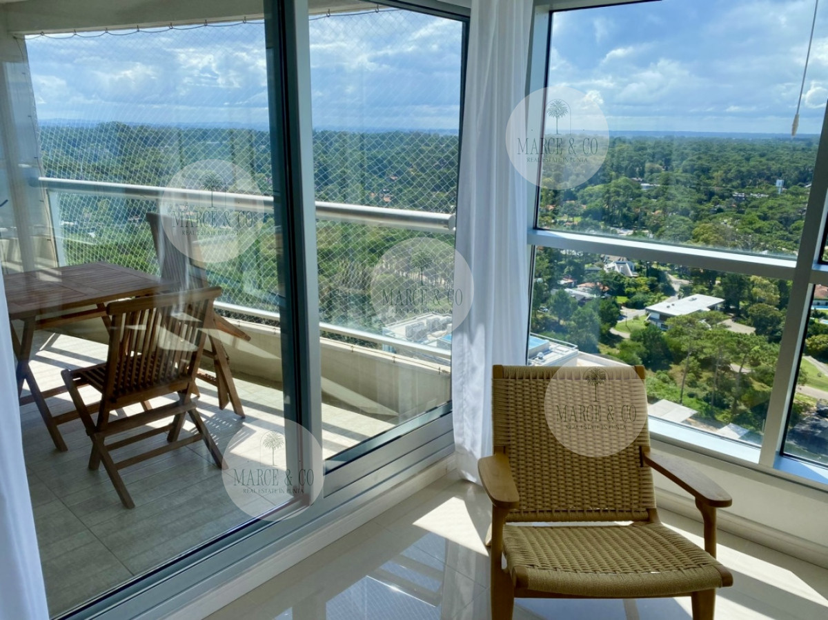 Apartamento ID.2548 - Alquiler temporal de apartamento piso alto de 2 dormitorios más servicio en playa brava 