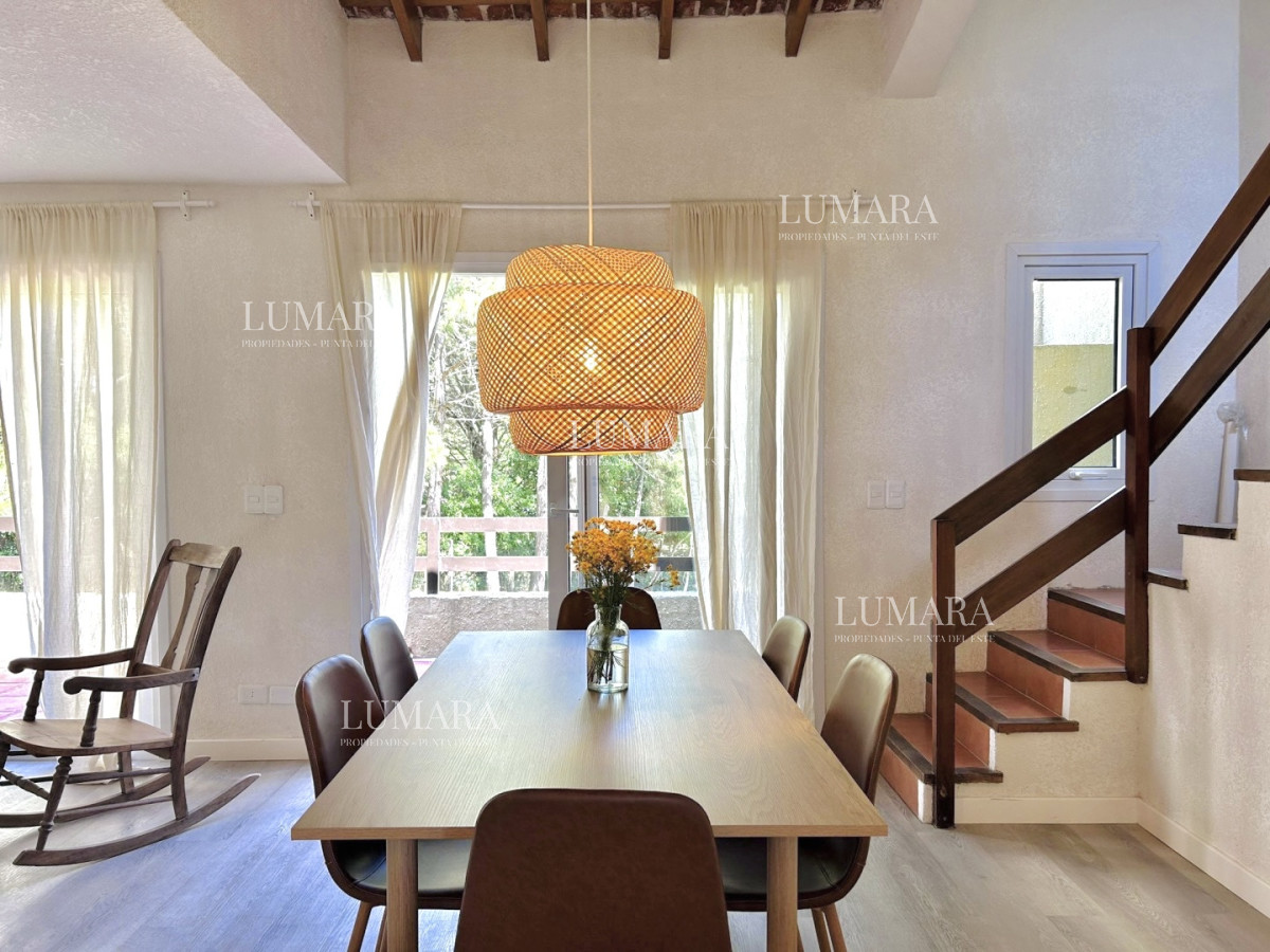 Apartamento ID.3146 - Alquiler anual o invernal de apartamento dúplex con parrillero propio en Rincón del Indio