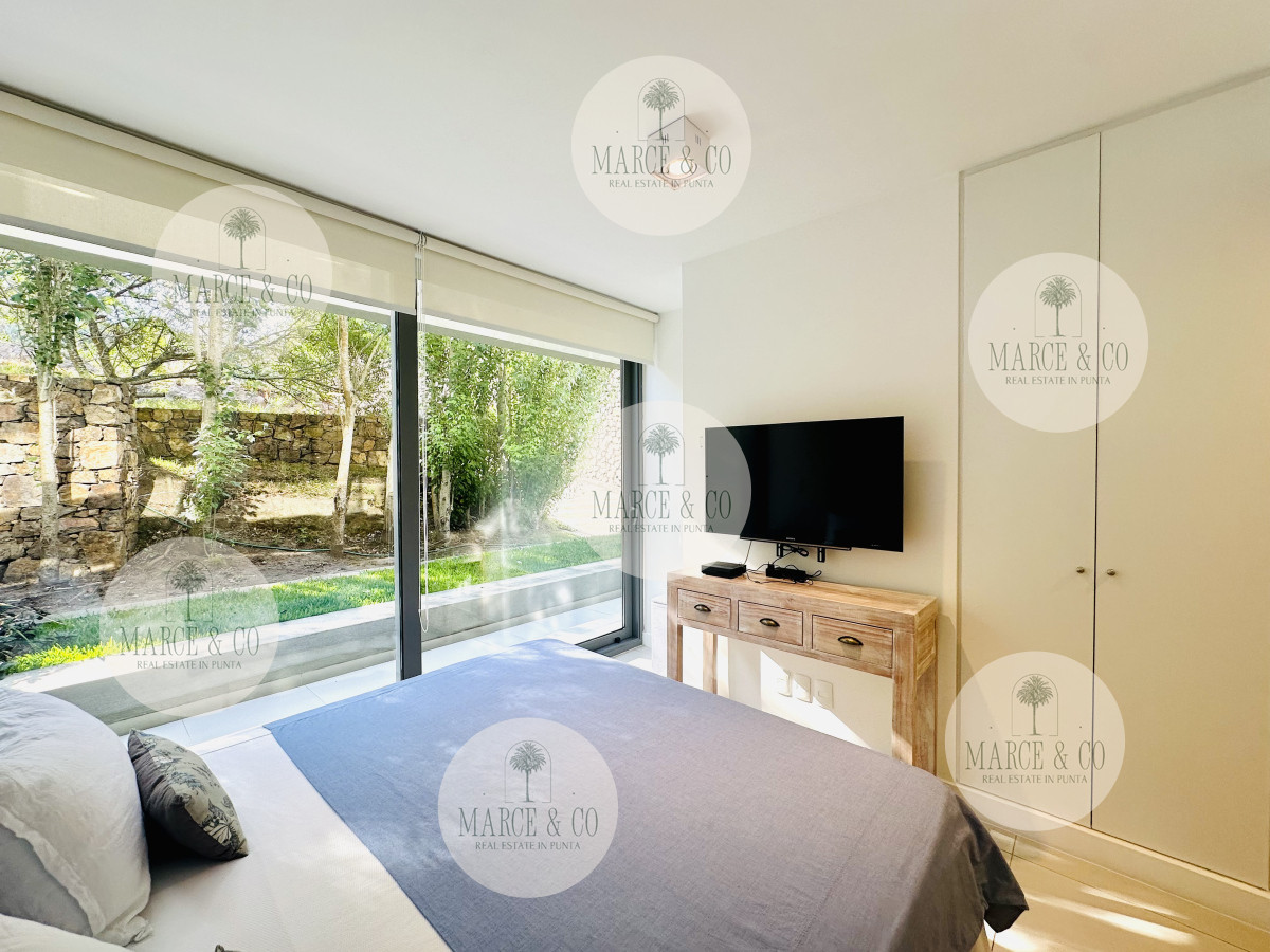 Apartamento ID.1431 - Venta OPORTUNIDAD de exclusivo departamento de tres dormitorios y Parrillero en Punta Ballena
