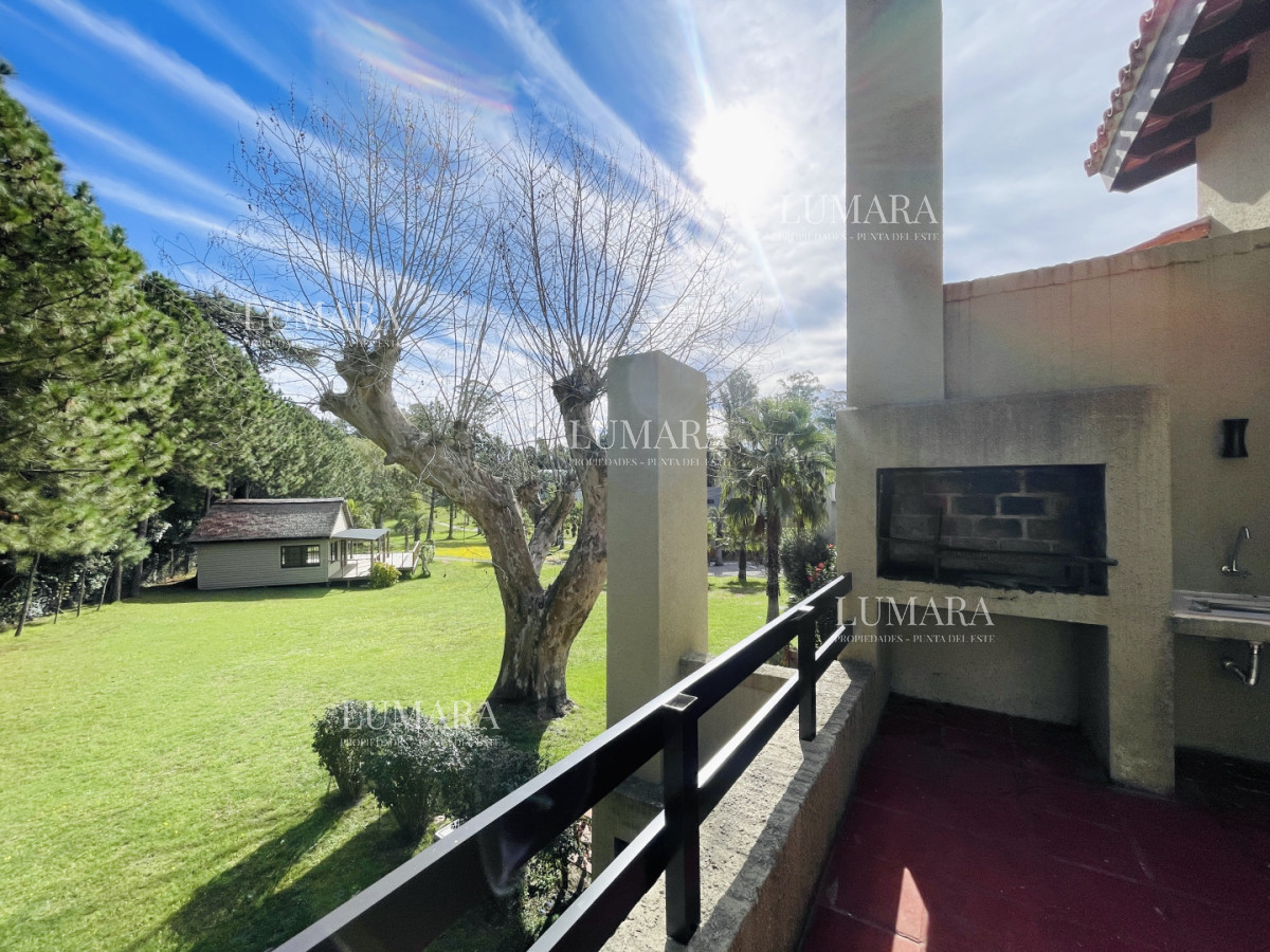 Apartamento ID.3146 - Alquiler anual o invernal de apartamento dúplex con parrillero propio en Rincón del Indio