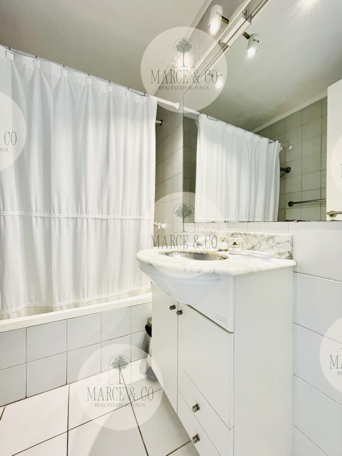 Apartamento ID.542 - Maravilloso Penthouse de 3 Dormitorios y Parrillero en Montoya, La Barra