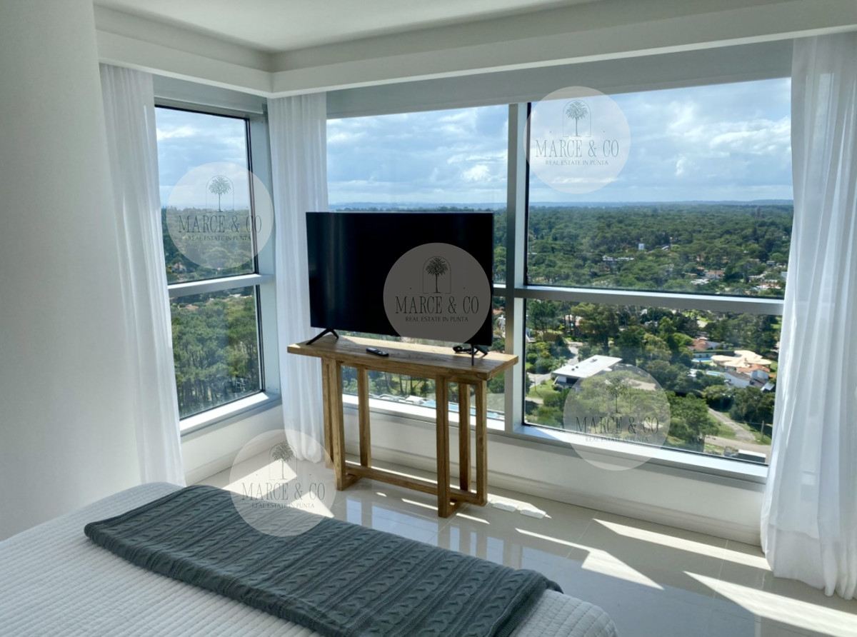 Apartamento ID.2548 - Alquiler temporal de apartamento piso alto de 2 dormitorios más servicio en playa brava 