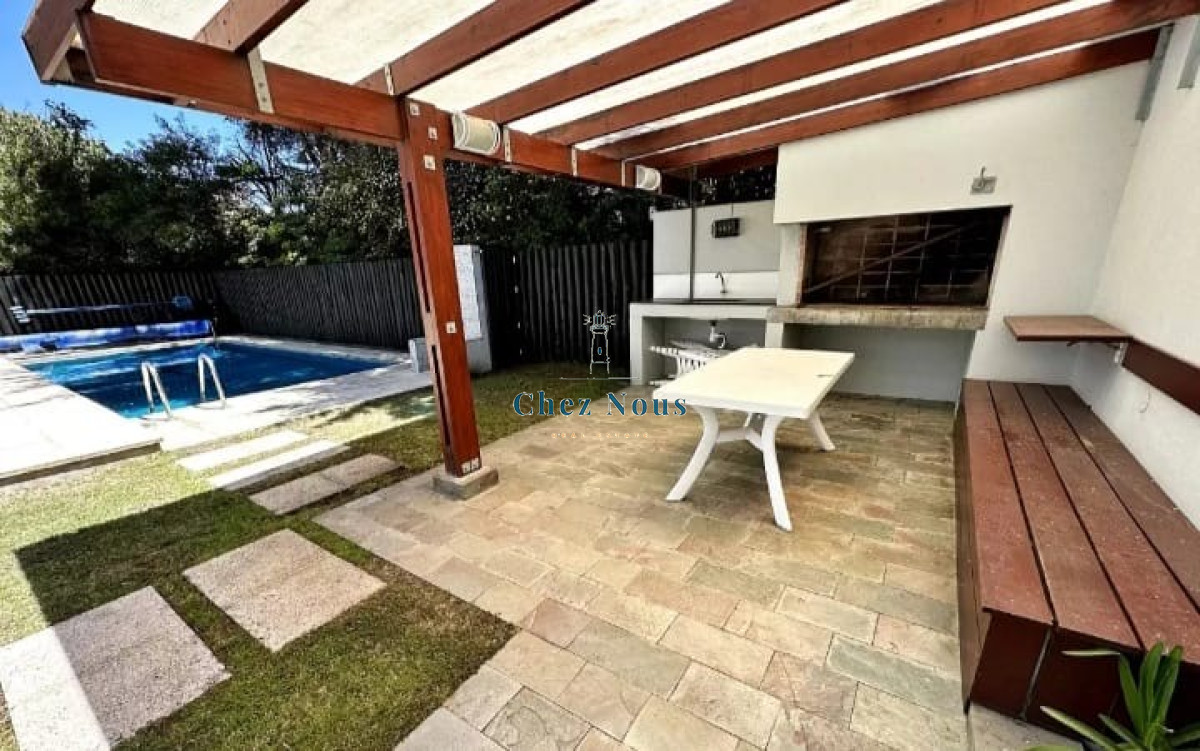 Apartamento ID.1967 - Moderno Apartamento en Venta de 1 Dormitorio en playa brava, Punta del este 