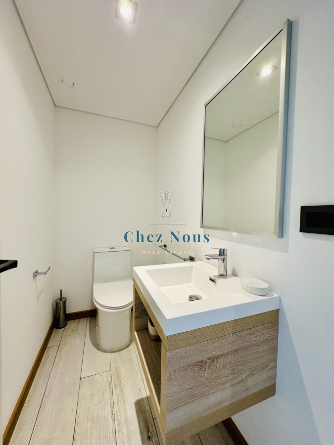 Apartamento ID.965 - Moderno Apartamento de 1 Dormitorio en suite piso alto en Venta de Torre Surfside Village, Punta del Este