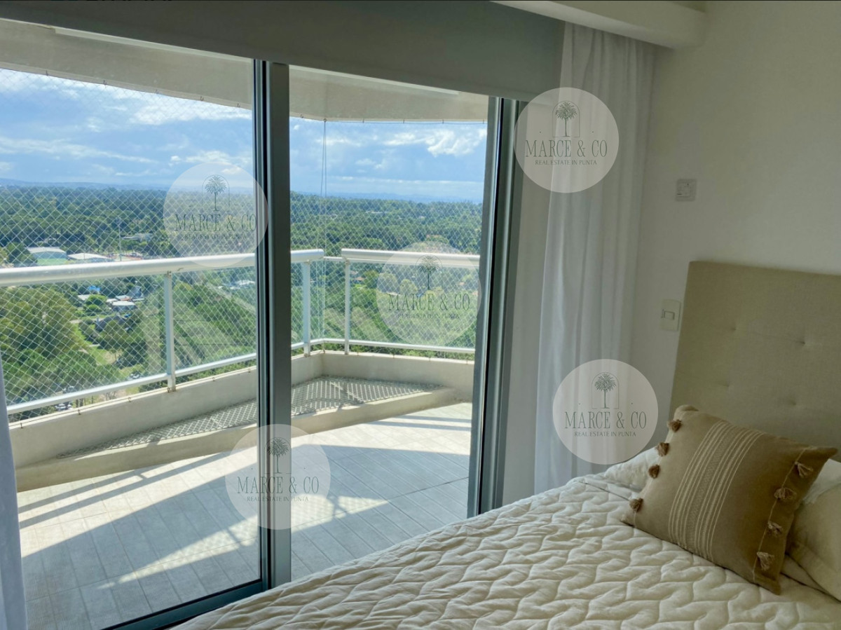 Apartamento ID.2548 - Alquiler temporal de apartamento piso alto de 2 dormitorios más servicio en playa brava 