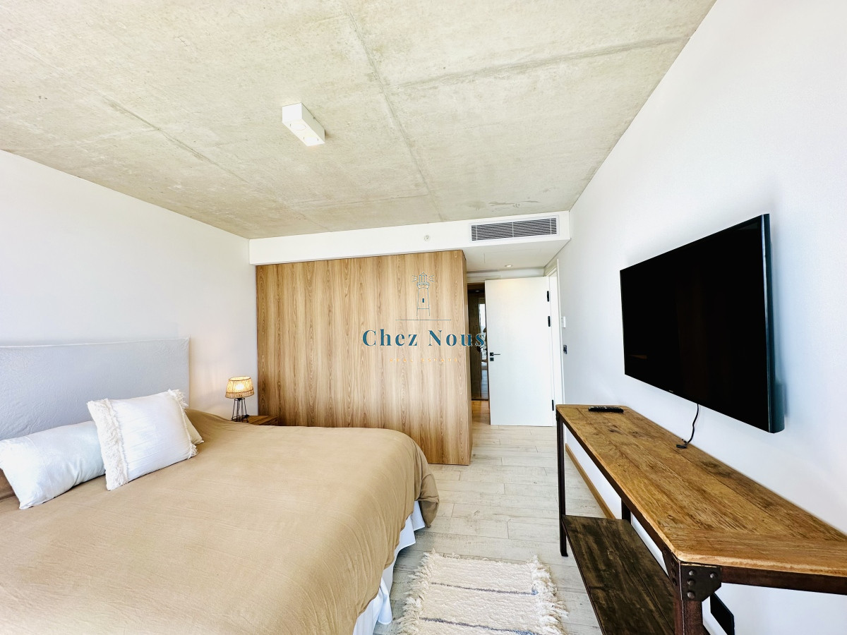 Apartamento ID.965 - Moderno Apartamento de 1 Dormitorio en suite piso alto en Venta de Torre Surfside Village, Punta del Este