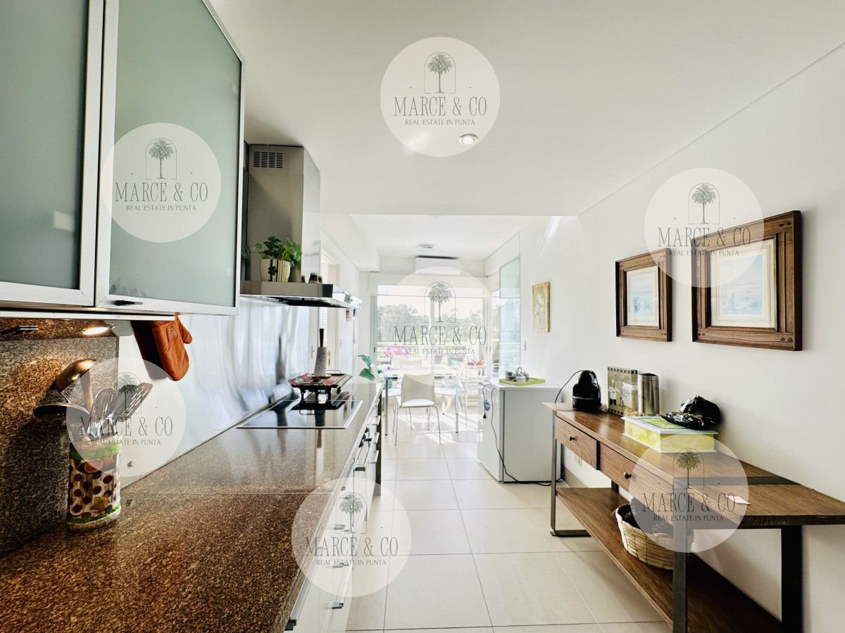Apartamento ID.2198 - Oportunidad en Venta! Apartamento sobre playa Brava de 3 Dormitorios más Dependencia, Torre Le Parc
