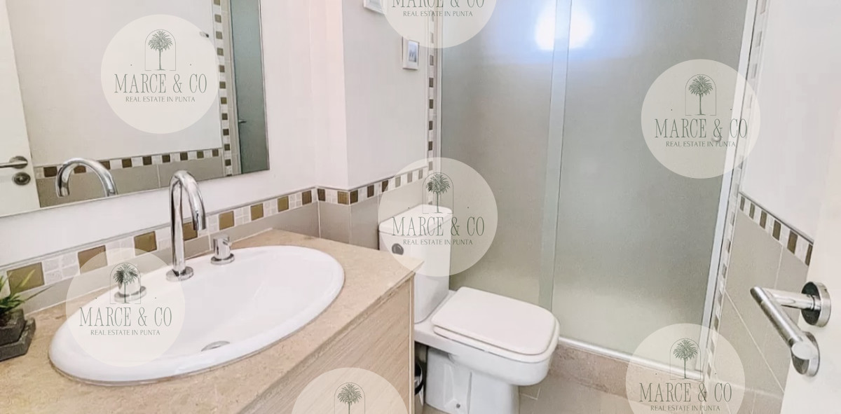 Apartamento ID.2321 - Apartamento de 3 Dormitorios en Venta, Ocean Drive Punta del Este