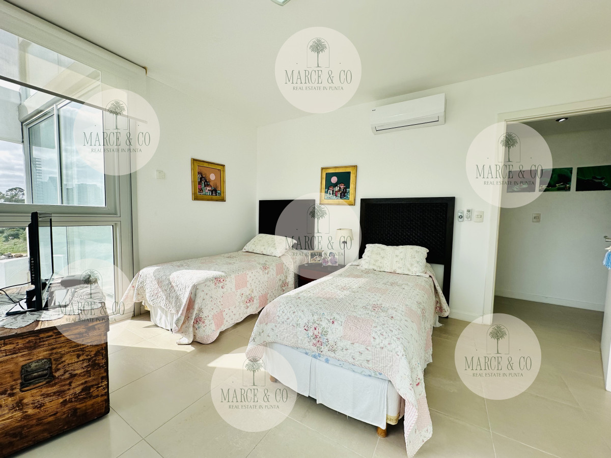 Apartamento ID.2198 - Oportunidad en Venta! Apartamento sobre playa Brava de 3 Dormitorios más Dependencia, Torre Le Parc