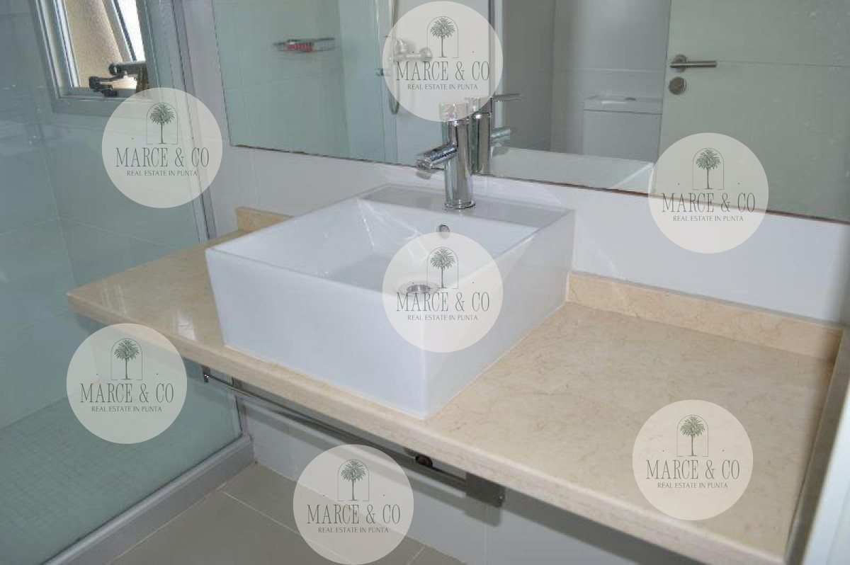 Apartamento ID.1621 - Muy Buen Apartamento de 2 Dormitorios en Aidy Grill, Punta del Este
