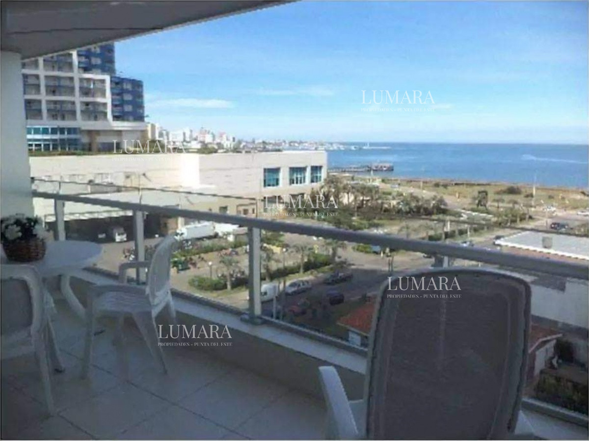 Apartamento ID.3342 - Apartamento de 2 Dormitorios a metros del mar y torre moderna, playa Mansa, Punta del Este