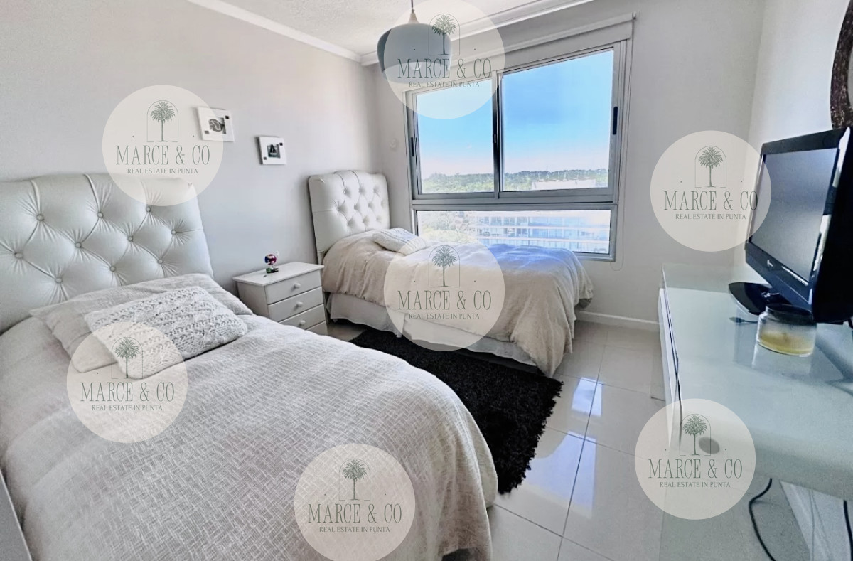 Apartamento ID.2321 - Apartamento de 3 Dormitorios en Venta, Ocean Drive Punta del Este
