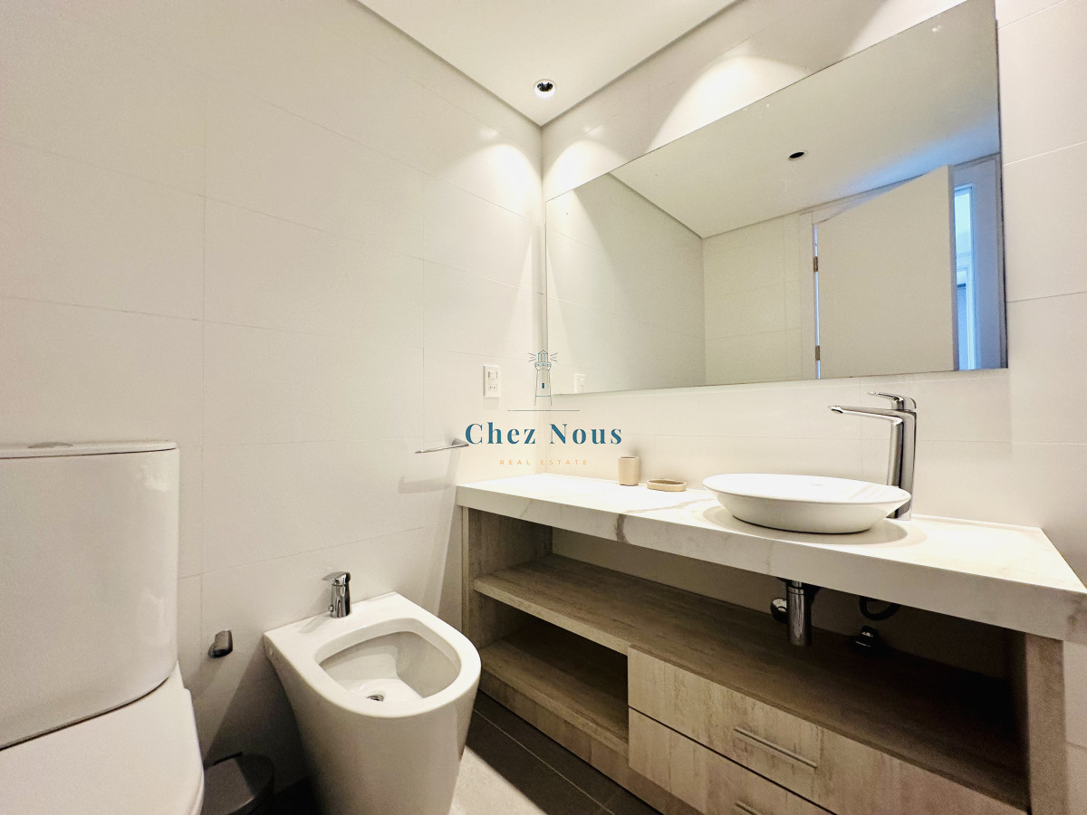 Apartamento ID.872 - Venta y alquiler temporal de exclusivo departamento de 2 dormitorios en Bikini, Manantiales