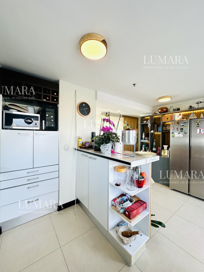 Apartamento ID.1619 - Venta de Excelente Penthouse de 2 Dormitorios y Parrillero con vistas a Playa Mansa, Punta del Este