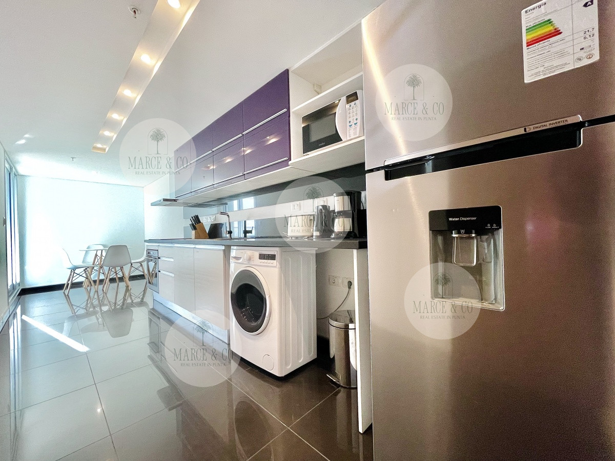 Apartamento ID.2430 - Apartamento de 2 Dormitorios y Parrillero con Vista al Mar en Playa Brava, Look Tower