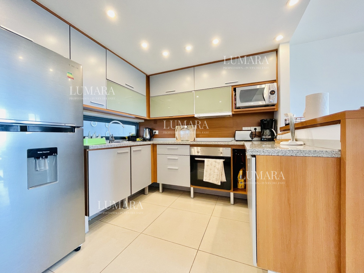 Apartamento ID.2699 - Excelente Apartamento de 2 Dormitorios en Alquiler - Punta del Este
