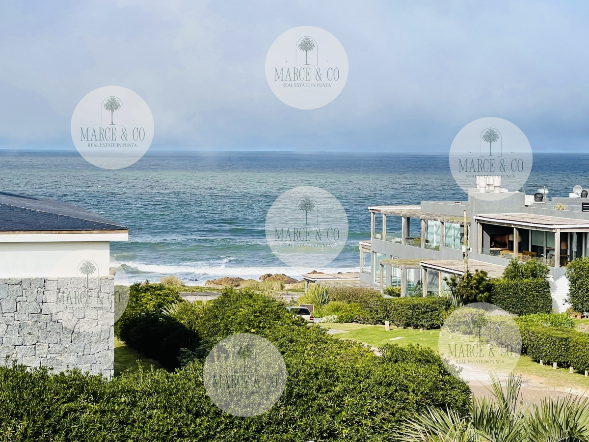 Apartamento ID.542 - Maravilloso Penthouse de 3 Dormitorios y Parrillero en Montoya, La Barra
