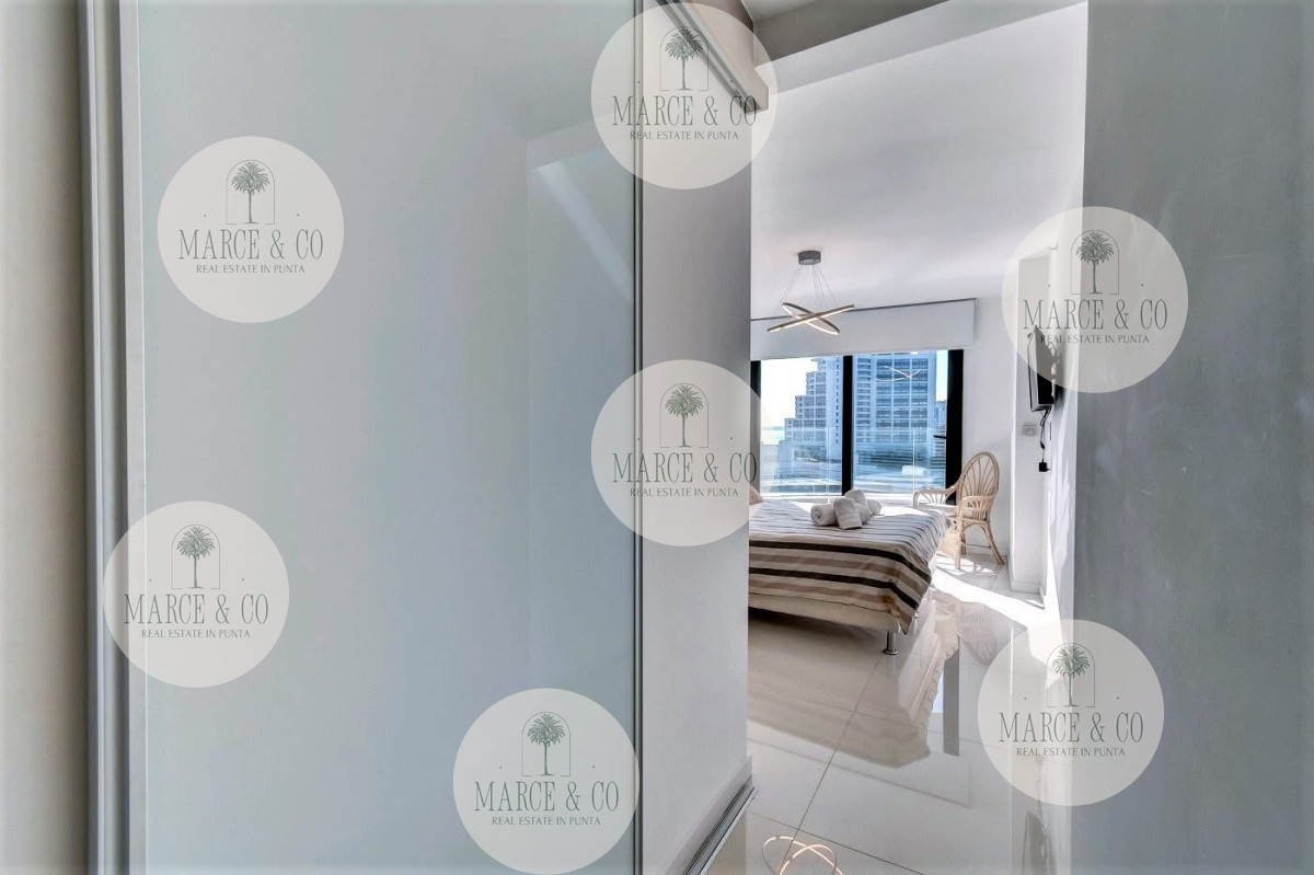 Apartamento ID.996 - Venta de apartamento de dos dormitorios con dos baños moderna Torre, Art Tower, Punta del Este