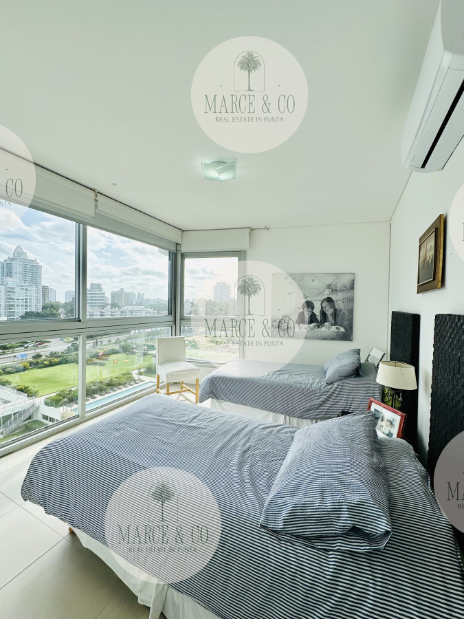 Apartamento ID.2198 - Oportunidad en Venta! Apartamento sobre playa Brava de 3 Dormitorios más Dependencia, Torre Le Parc