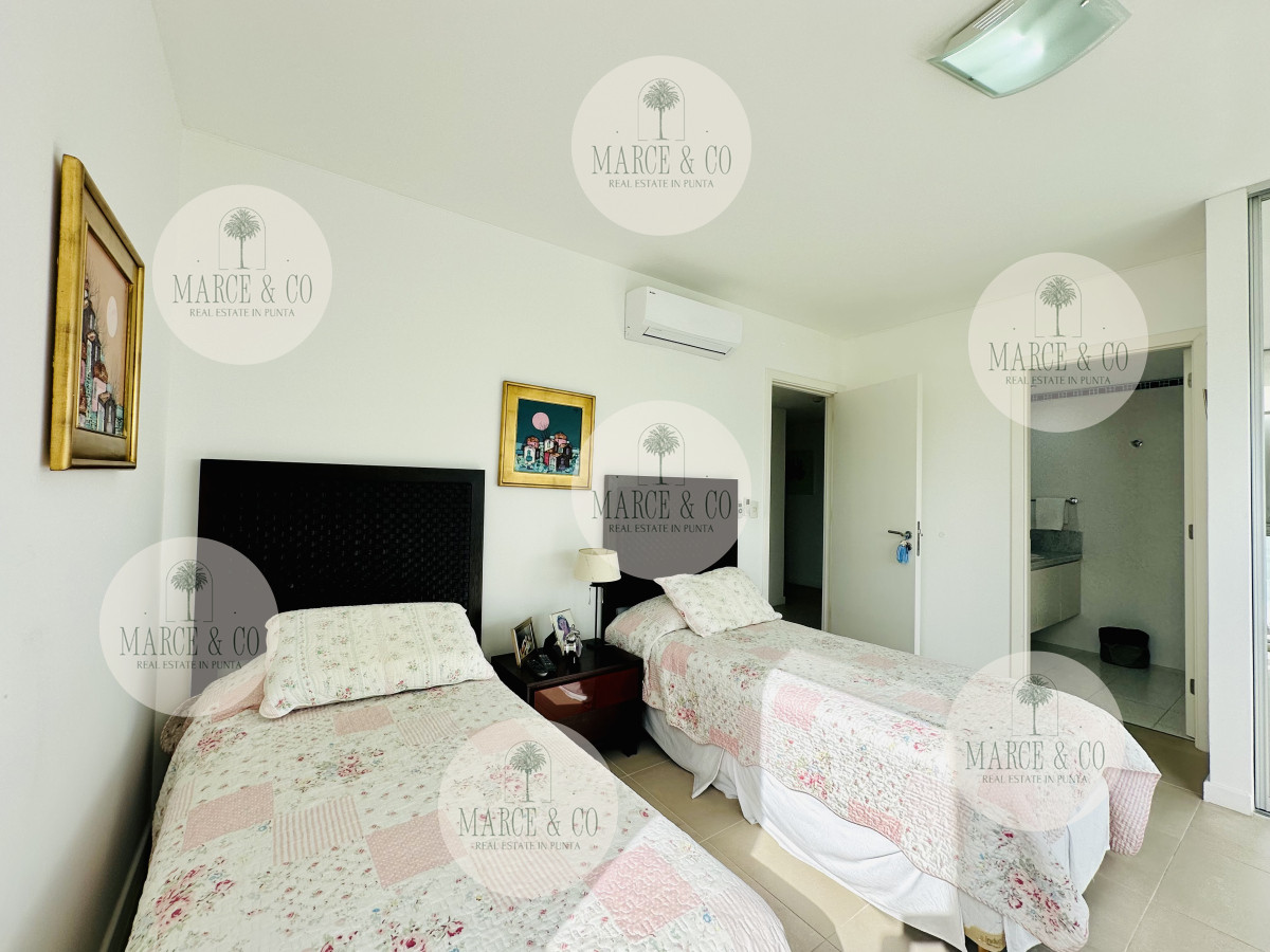 Apartamento ID.2198 - Oportunidad en Venta! Apartamento sobre playa Brava de 3 Dormitorios más Dependencia, Torre Le Parc