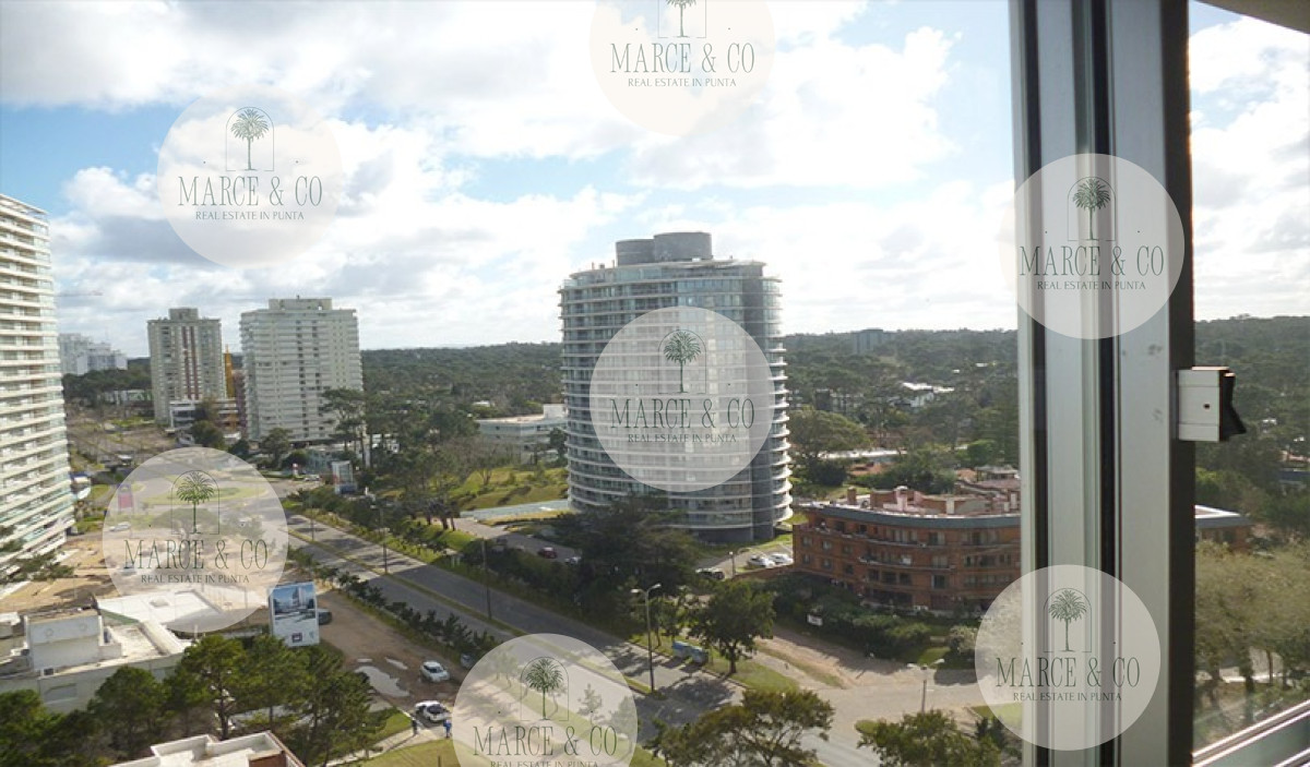 Apartamento ID.2321 - Apartamento de 3 Dormitorios en Venta, Ocean Drive Punta del Este