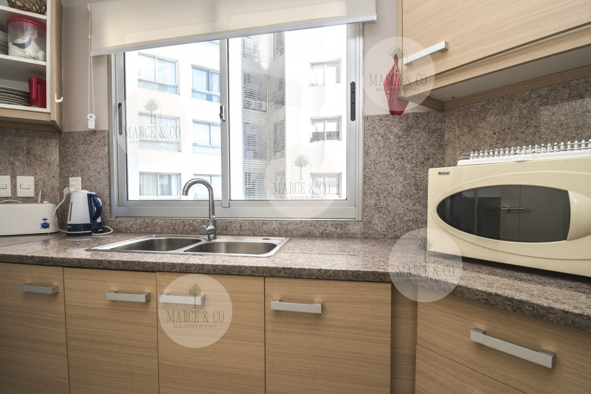 Apartamento ID.2126 - Oportunidad en Venta! Apartamento de 2 Dormitorios en Ocean Drive, Punta del Este