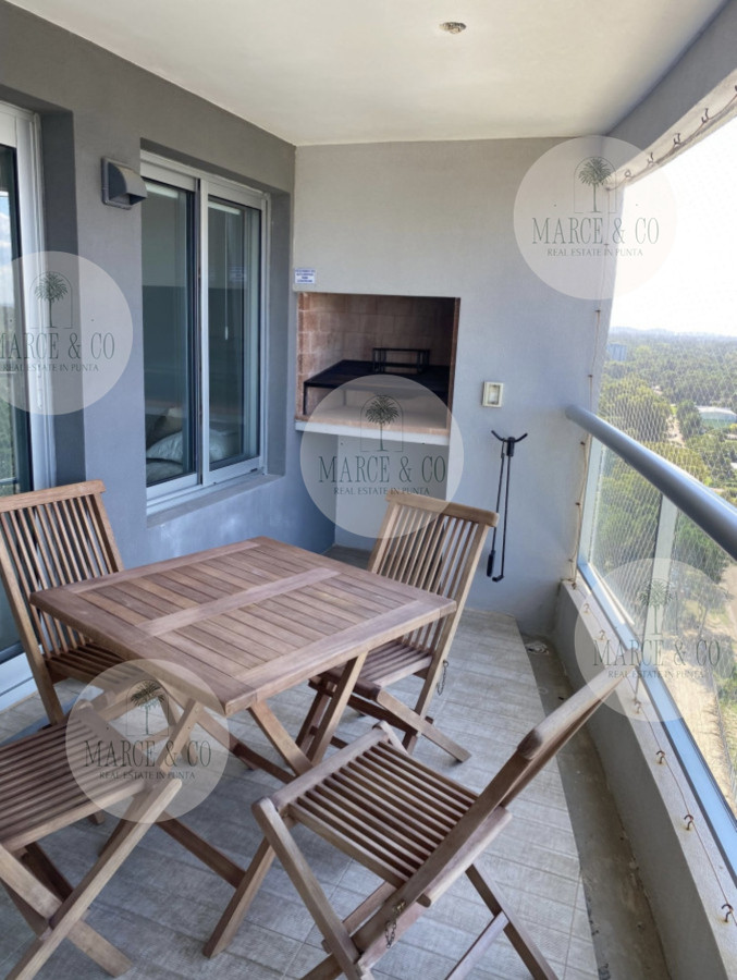 Apartamento ID.2548 - Alquiler temporal de apartamento piso alto de 2 dormitorios más servicio en playa brava 