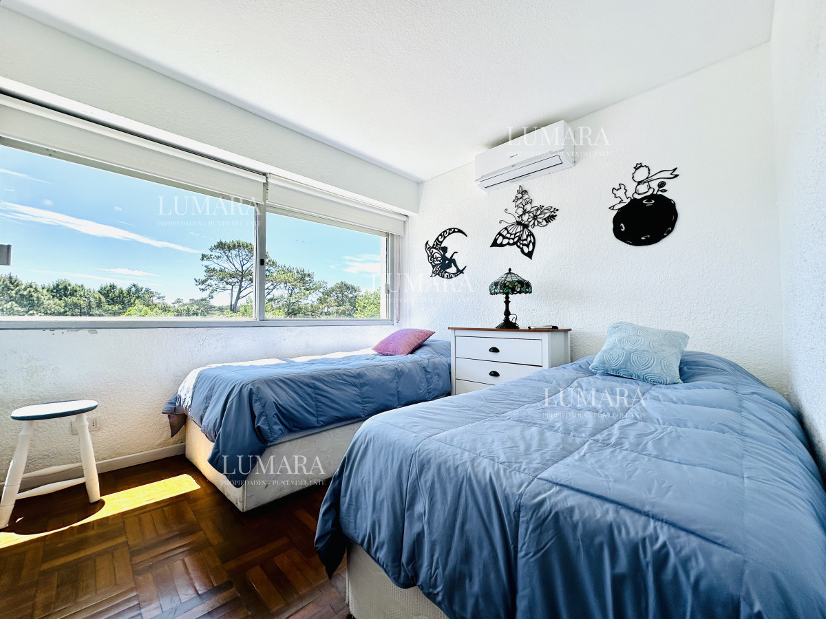 Apartamento ID.867 - Apartamento en alquiler de 2 dormitorios con 2 baños sobre Roosevelt, Punta del Este