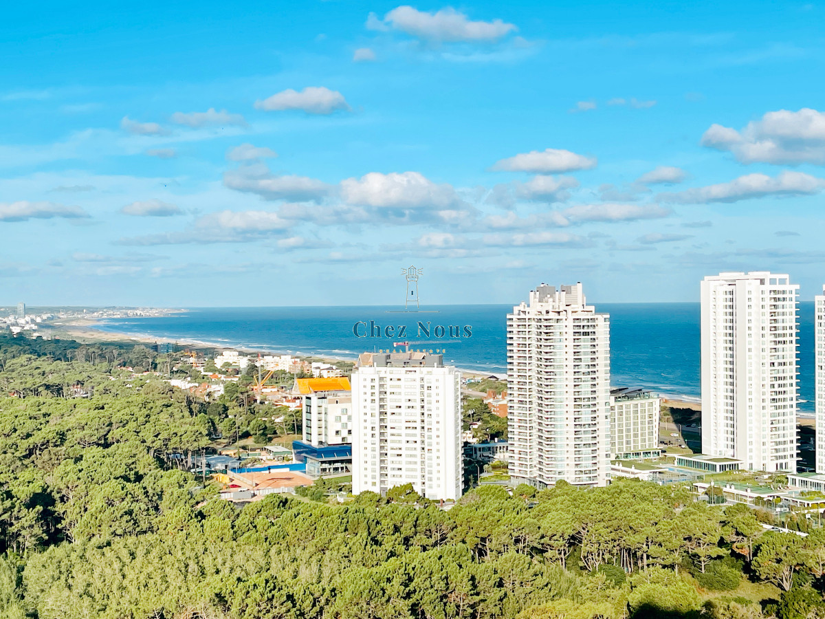 Apartamento ID.555 -  Exclusivo Penthouse de 3 Dormitorios con Vistas panorámicas a Playa Brava, en Venta