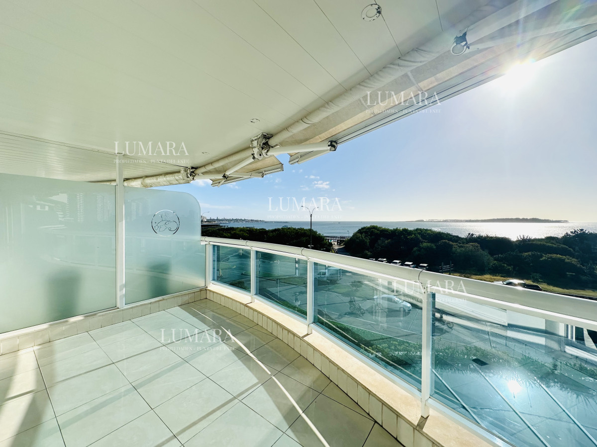 Apartamento ID.864 - Alquiler temporario de Apartamento de 2 suites sobre Playa Mansa, Primera Línea