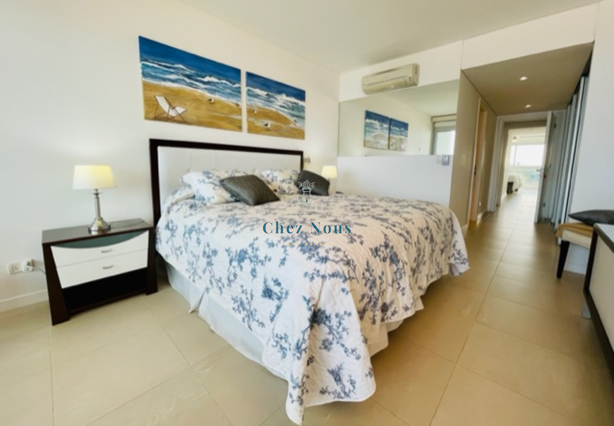 Apartamento ID.1088 - Alquiler temporario de Apartamento de 2 Dormitorios más Dependencia en Torre Le Parc, Playa Brava