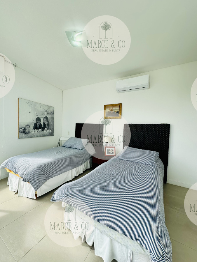 Apartamento ID.2198 - Oportunidad en Venta! Apartamento sobre playa Brava de 3 Dormitorios más Dependencia, Torre Le Parc