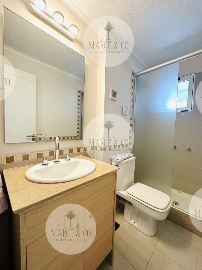 Apartamento ID.2321 - Apartamento de 3 Dormitorios en Venta, Ocean Drive Punta del Este