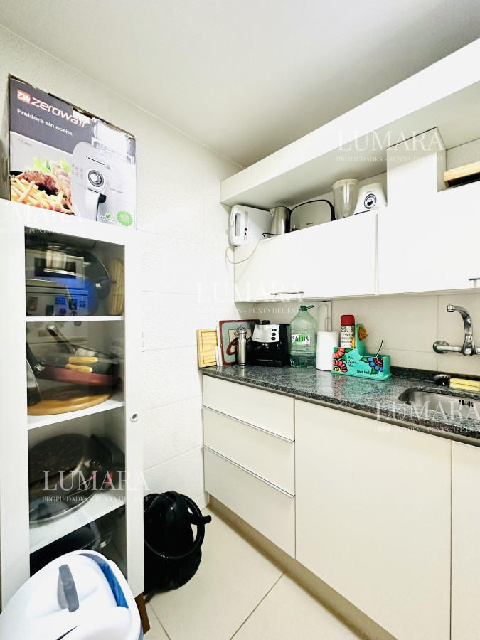 Apartamento ID.867 - Apartamento en alquiler de 2 dormitorios con 2 baños sobre Roosevelt, Punta del Este