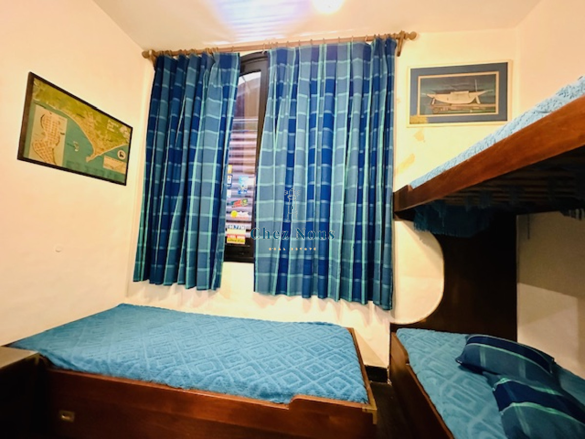 Apartamento ID.562 - Venta de apartamento de 3 dormitorios y 2 baños a metros del Mar en Playa Mansa