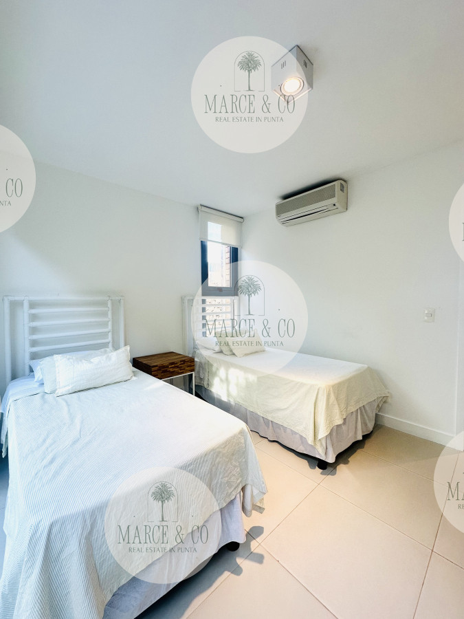 Apartamento ID.1431 - Venta OPORTUNIDAD de exclusivo departamento de tres dormitorios y Parrillero en Punta Ballena