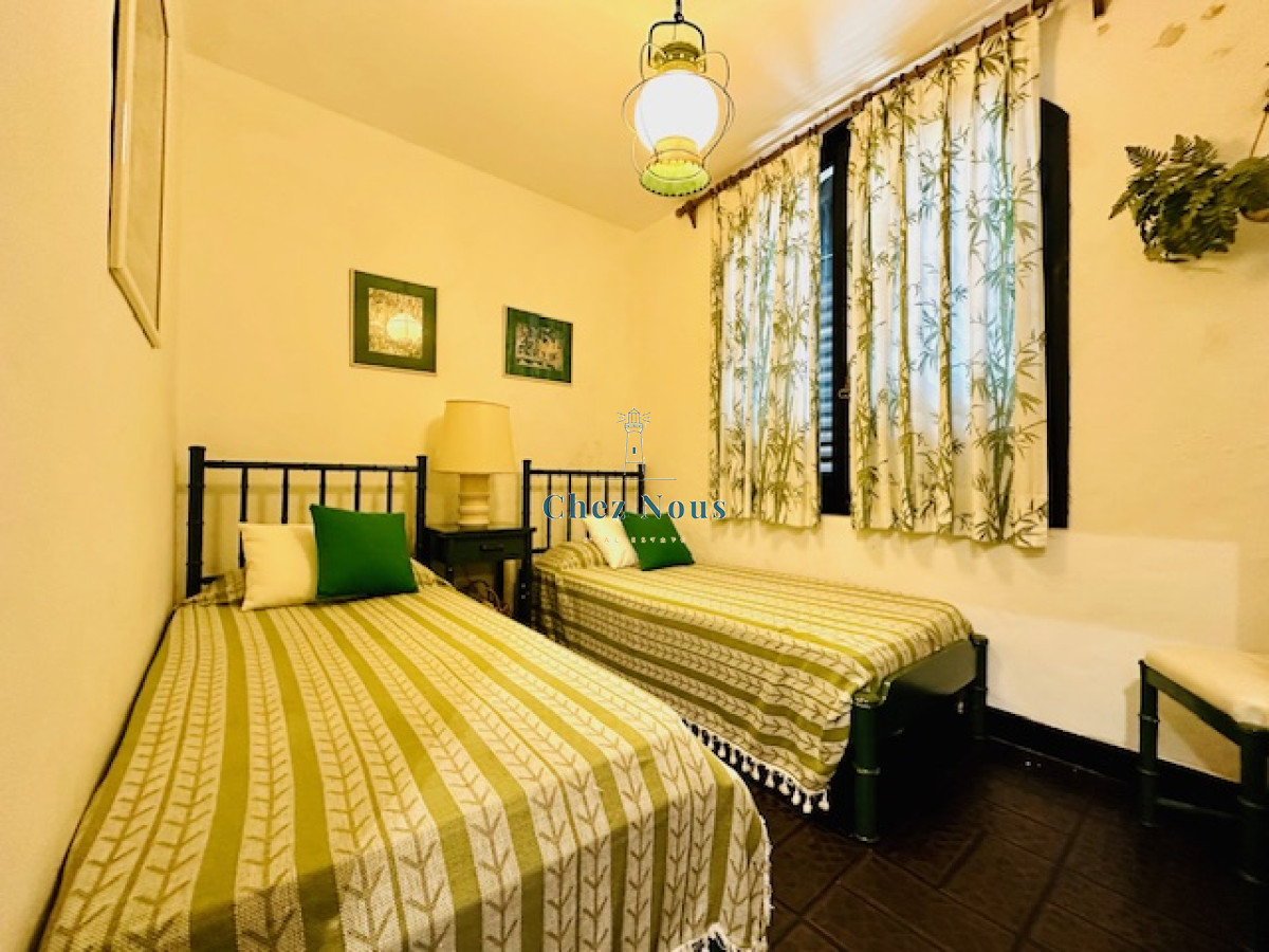 Apartamento ID.562 - Venta de apartamento de 3 dormitorios y 2 baños a metros del Mar en Playa Mansa