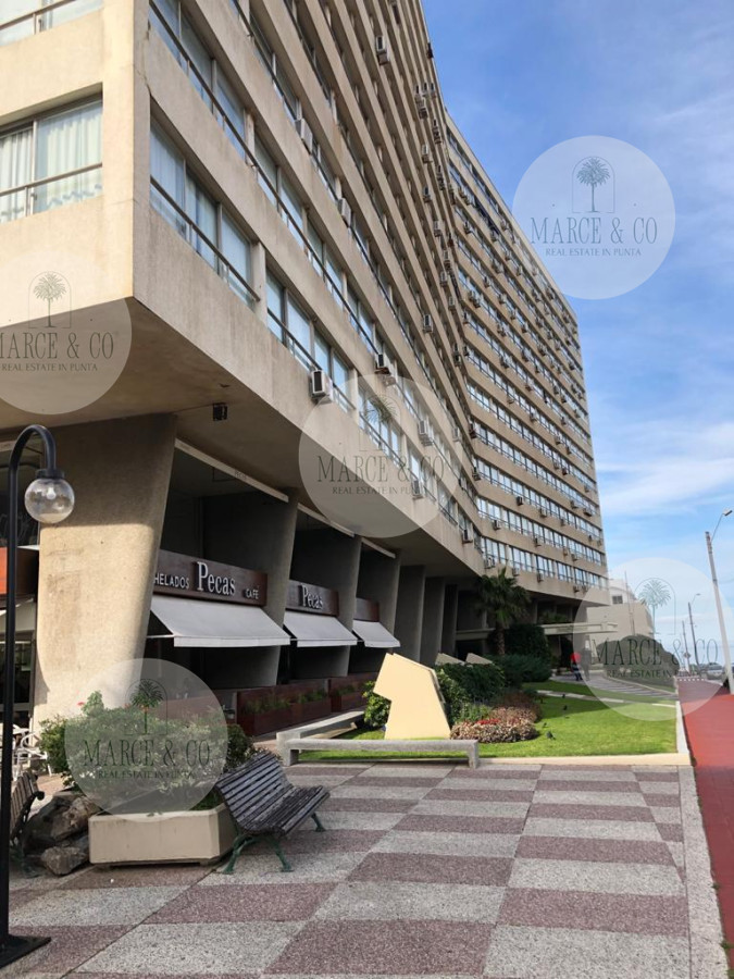 Apartamento ID.2336 - Apartamento de 2 Dormitorios en el corazón de la Península de Punta del Este
