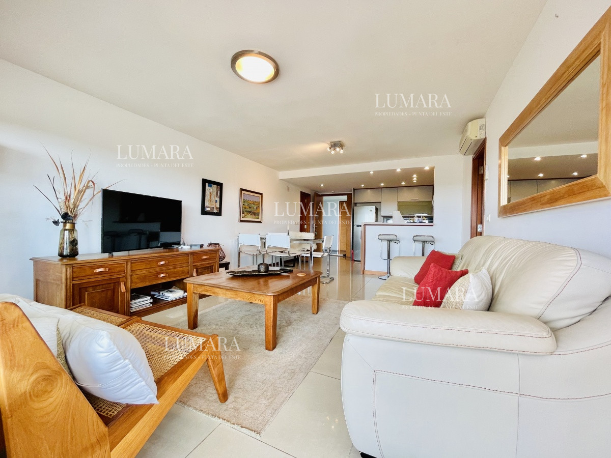 Apartamento ID.2699 - Excelente Apartamento de 2 Dormitorios en Alquiler - Punta del Este