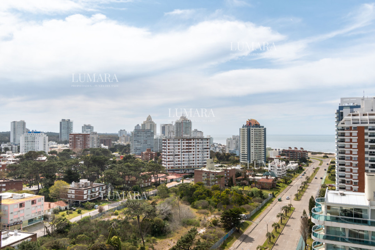 Apartamento ID.2330 - Moderno Apartamento de 3 Dormitorios en Suite, zona Hotel Enjoy, Punta del Este