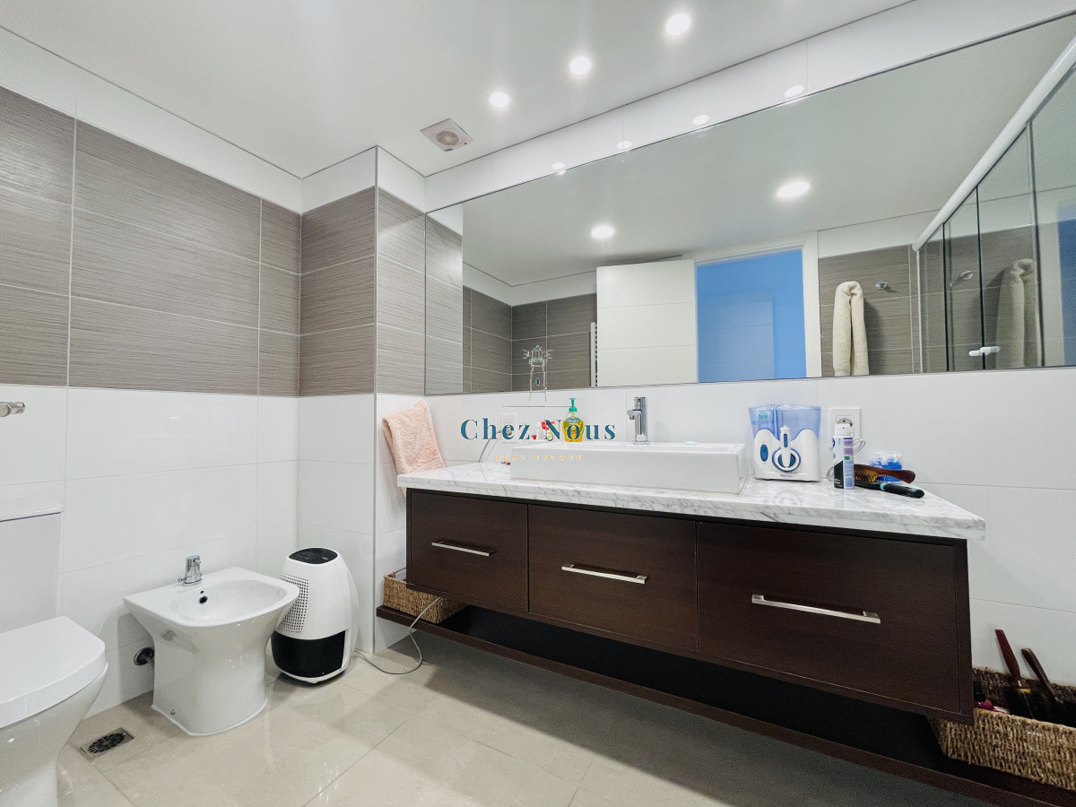 Apartamento ID.555 -  Exclusivo Penthouse de 3 Dormitorios con Vistas panorámicas a Playa Brava, en Venta