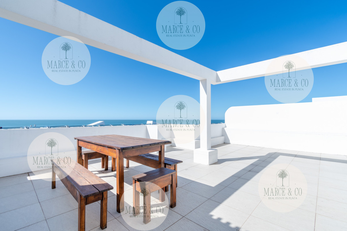 Apartamento ID.2235 - Venta y alquiler temporario de apartamento penthouse de tres dormitorios en playa Montoya