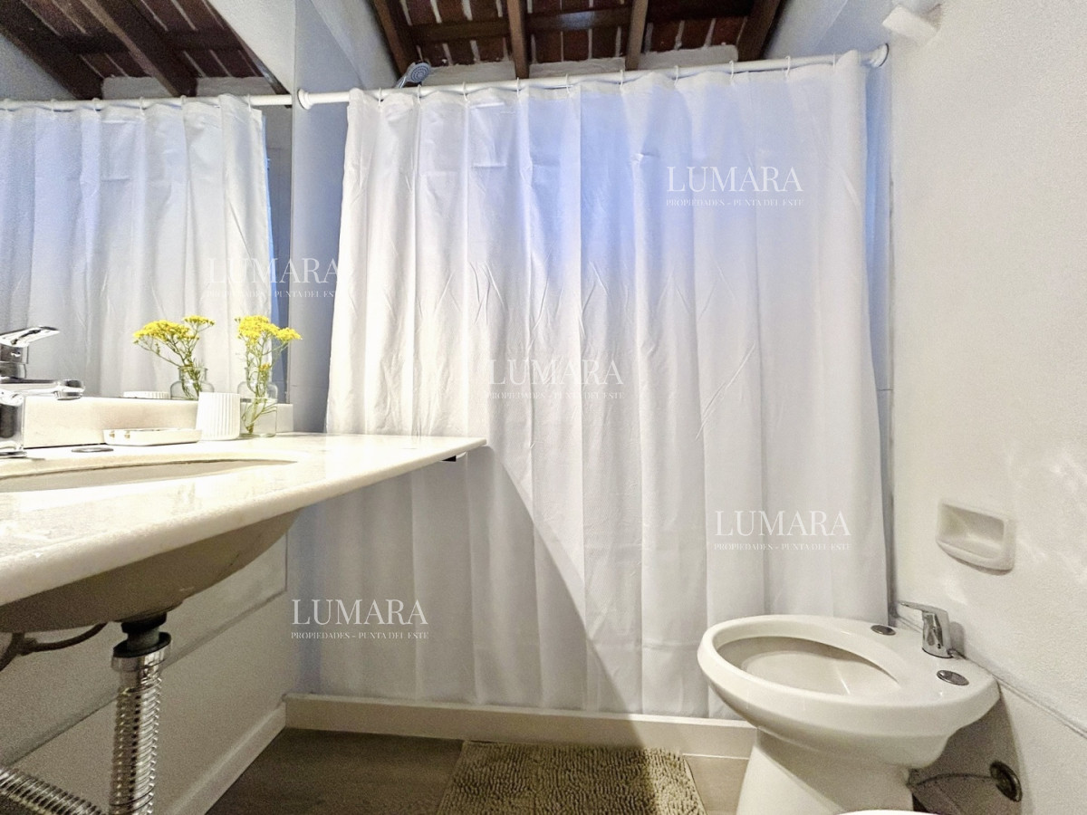 Apartamento ID.3146 - Alquiler anual o invernal de apartamento dúplex con parrillero propio en Rincón del Indio