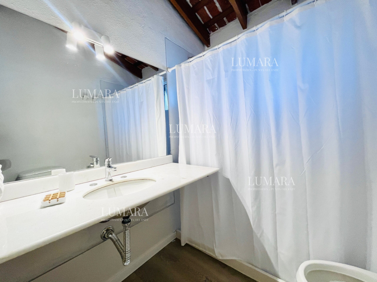 Apartamento ID.3146 - Alquiler anual o invernal de apartamento dúplex con parrillero propio en Rincón del Indio