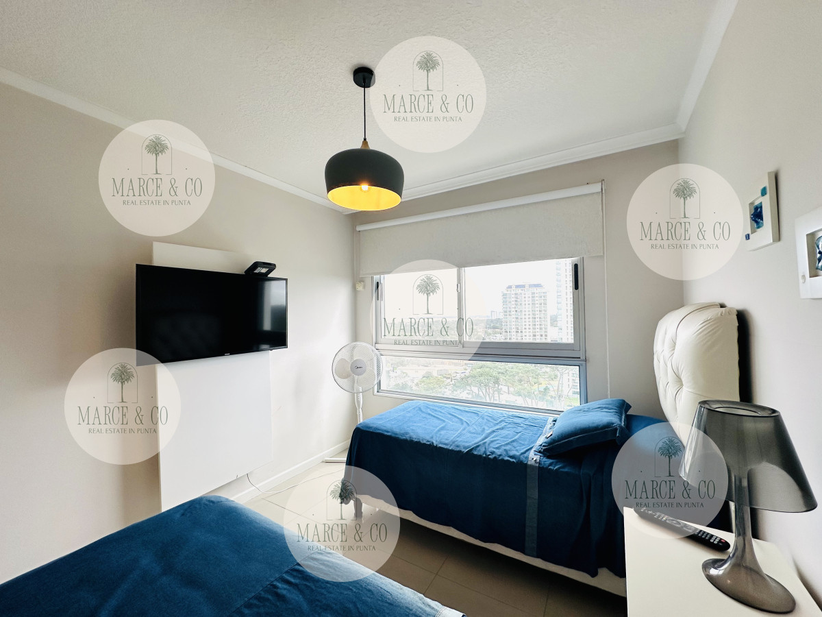 Apartamento ID.2321 - Apartamento de 3 Dormitorios en Venta, Ocean Drive Punta del Este