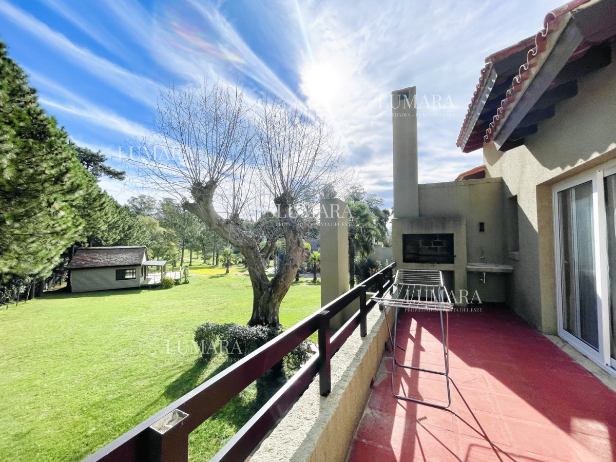 Apartamento ID.3146 - Alquiler anual o invernal de apartamento dúplex con parrillero propio en Rincón del Indio