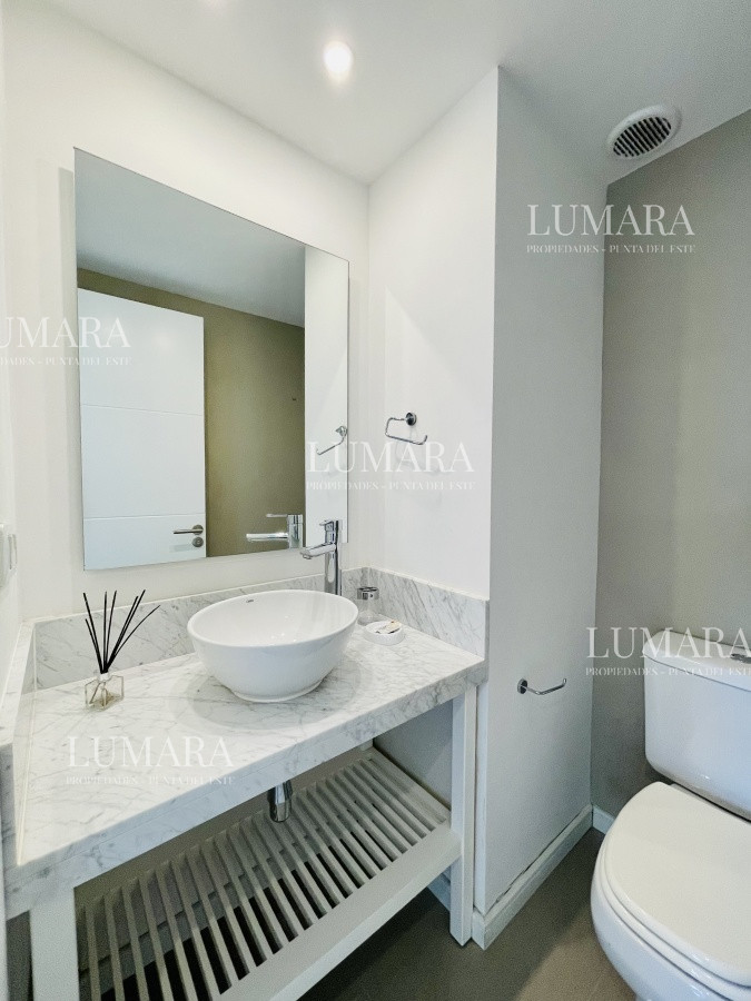 Apartamento ID.3154 - Alquiler temporario y venta de apartamento Penthouse en torre One, Playa Brava
